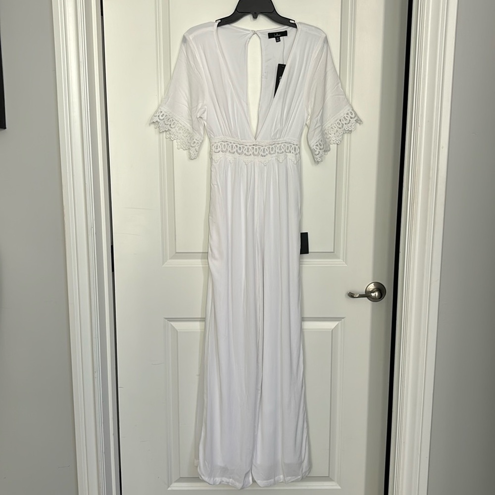 Lulu’s white jumpsuit